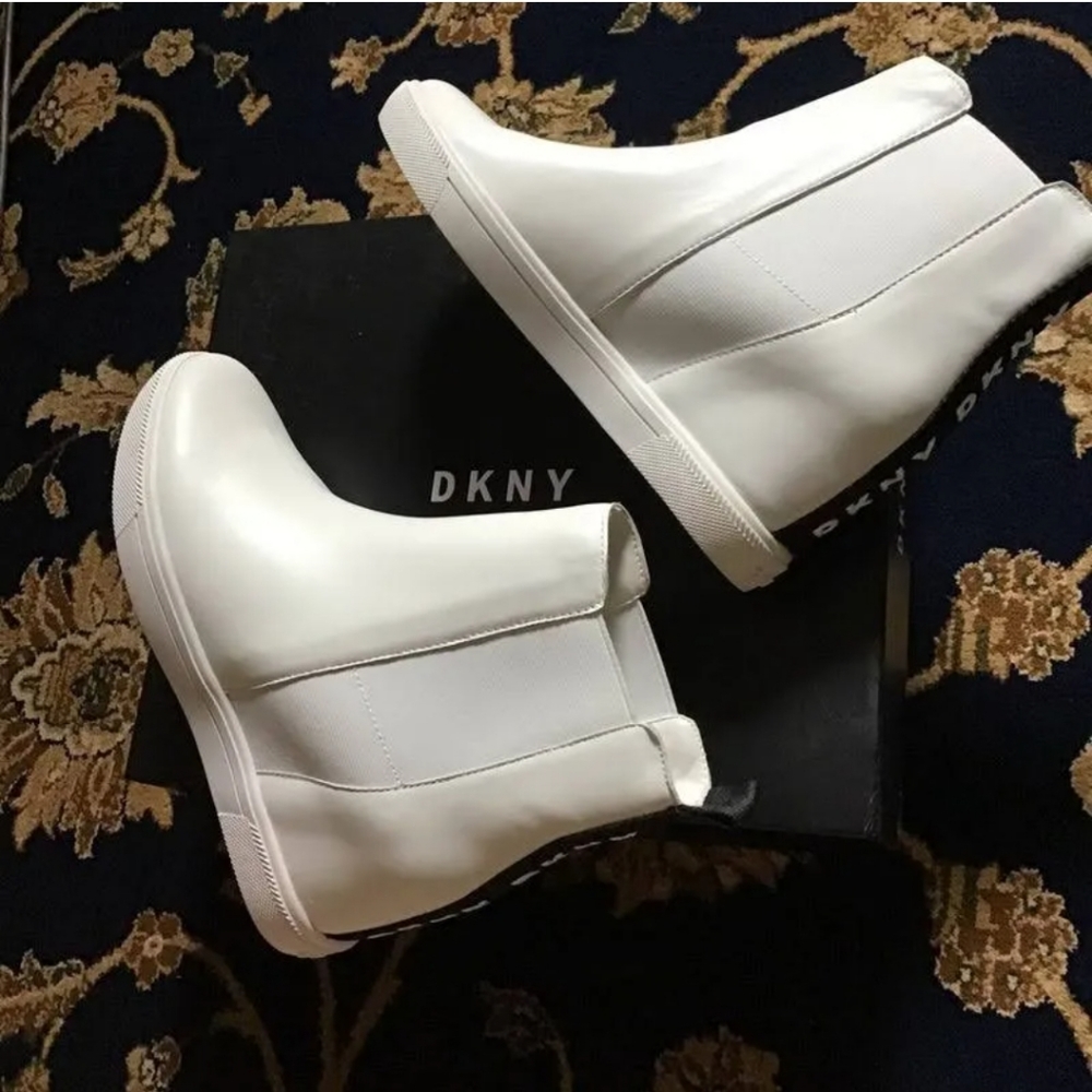 DKNY Coley Sneaker Wedge